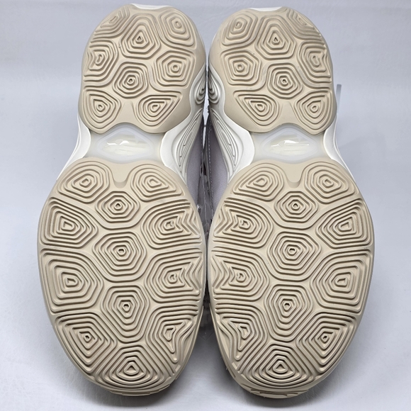 New Balance Fresh Foam BB V2 Moonbeam BBFRSHP2 Basketball Mens Size 10 New - Picture 6 of 10